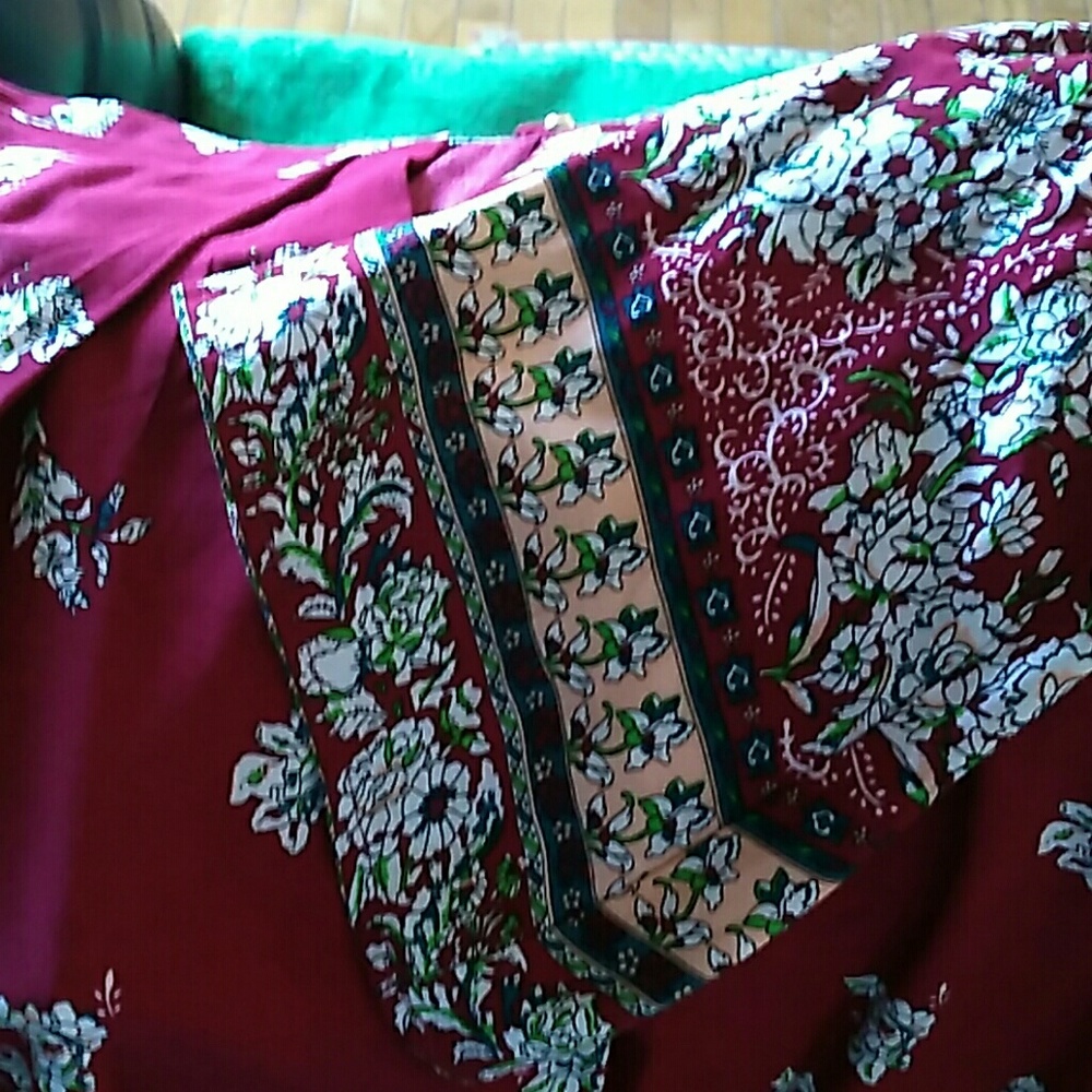 Dress - Picture 3 of 3